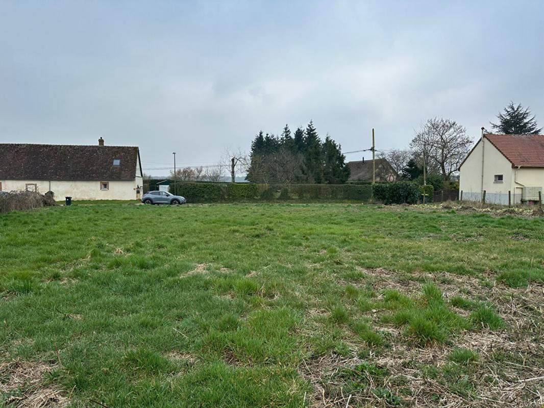 CHARTRES Terrain constructible à Champrond-en-Gatine 2