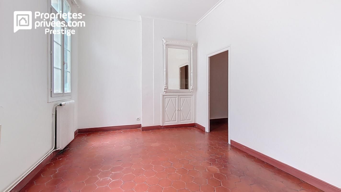 PERPIGNAN Appartement bourgeois 5 pièce(s)- très lumineux - 2 ème étage- surface 107 M² - 66 000 PERPIGNAN ( Centre historique) 4