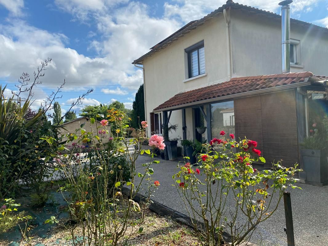 PRAHECQ Maison 6 pièce(s) 129 m2 PRAHECQ 1