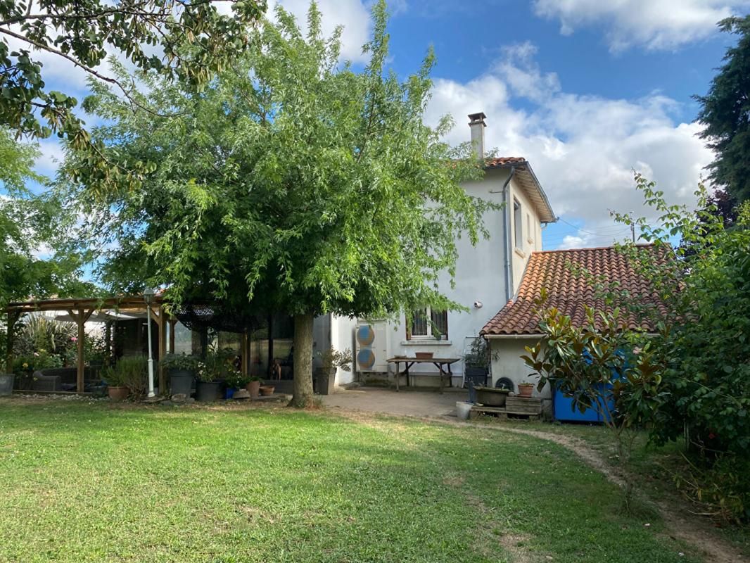 PRAHECQ Maison 6 pièce(s) 129 m2 PRAHECQ 3