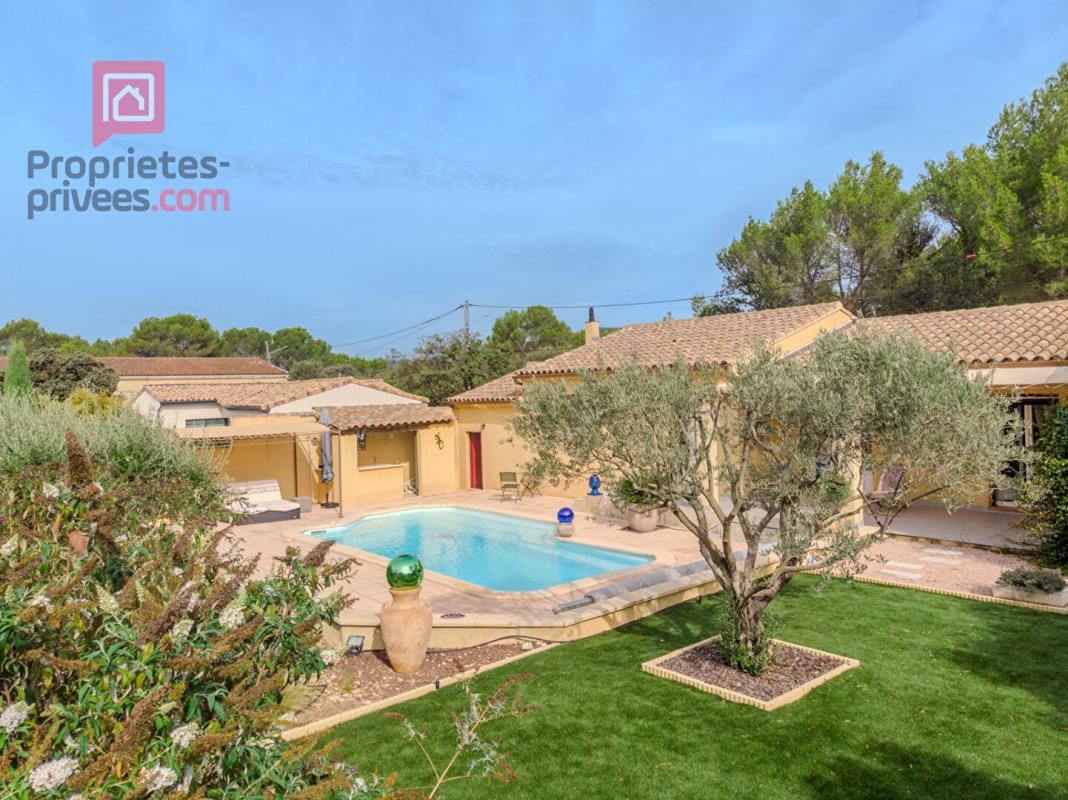 HAUT POTENTIEL - Maison St Didier 84210 8 pièce(s) 160 m2 avec piscine