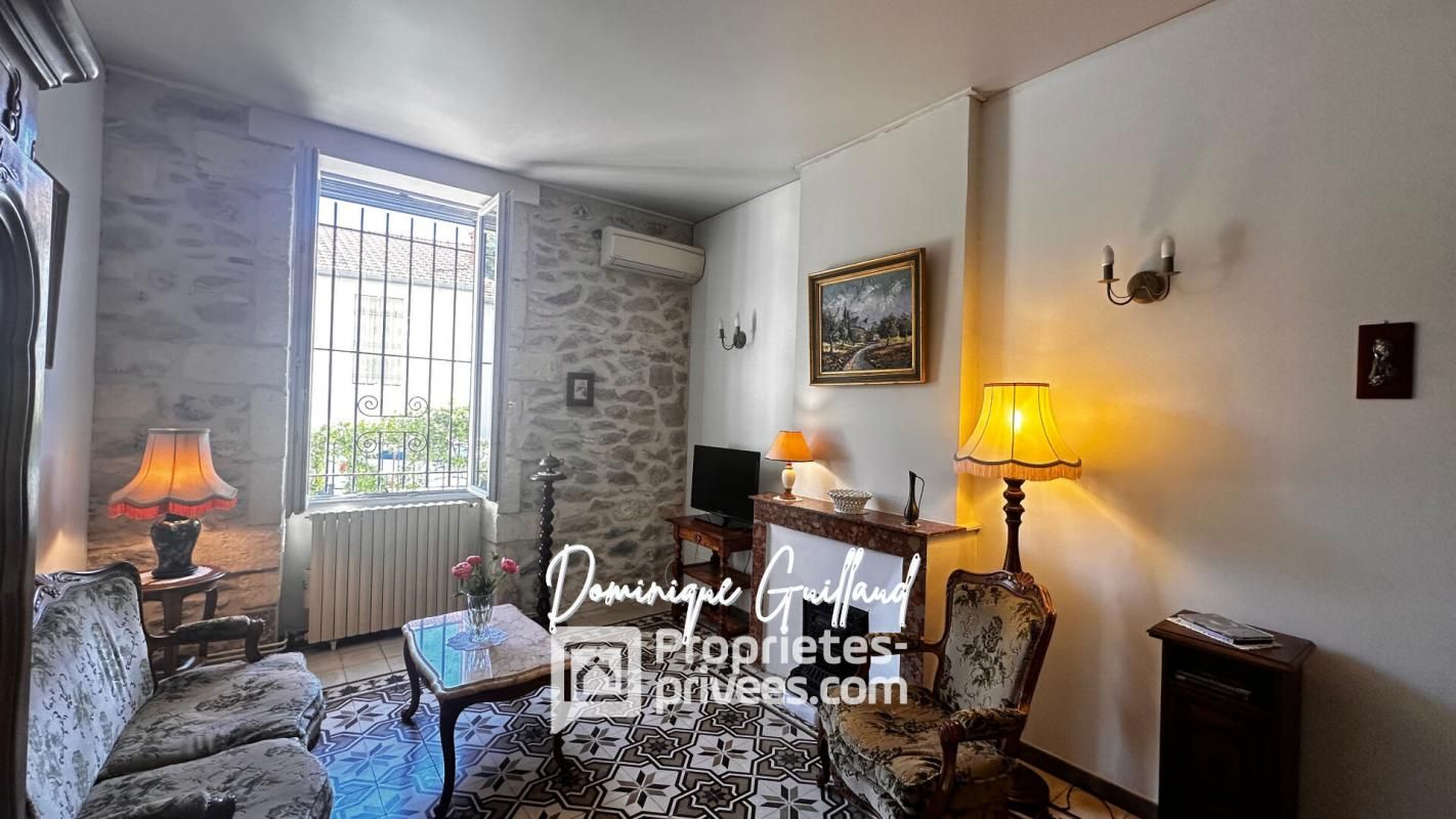 NIMES A vendre- Maison de ville année 30 avec jardin-quartier Jean-Jaurès-Nîmes 3