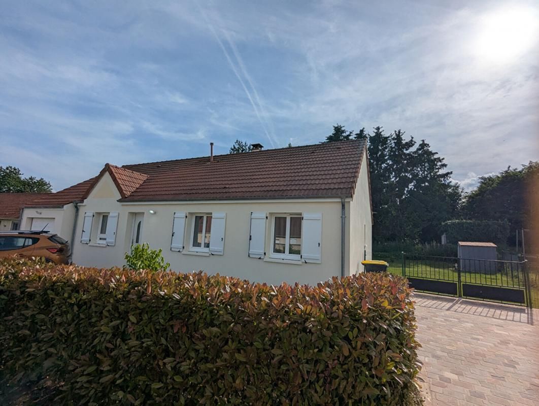 LE THIEULIN Maison 5 pièces 28240 Le Thieulin 1