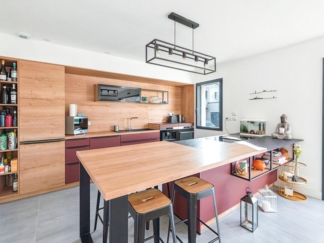 ANGERS Maison contemporaine de 2023 Les-Ponts-de-Cé de 5 pièces 127 m² avec un garage 2