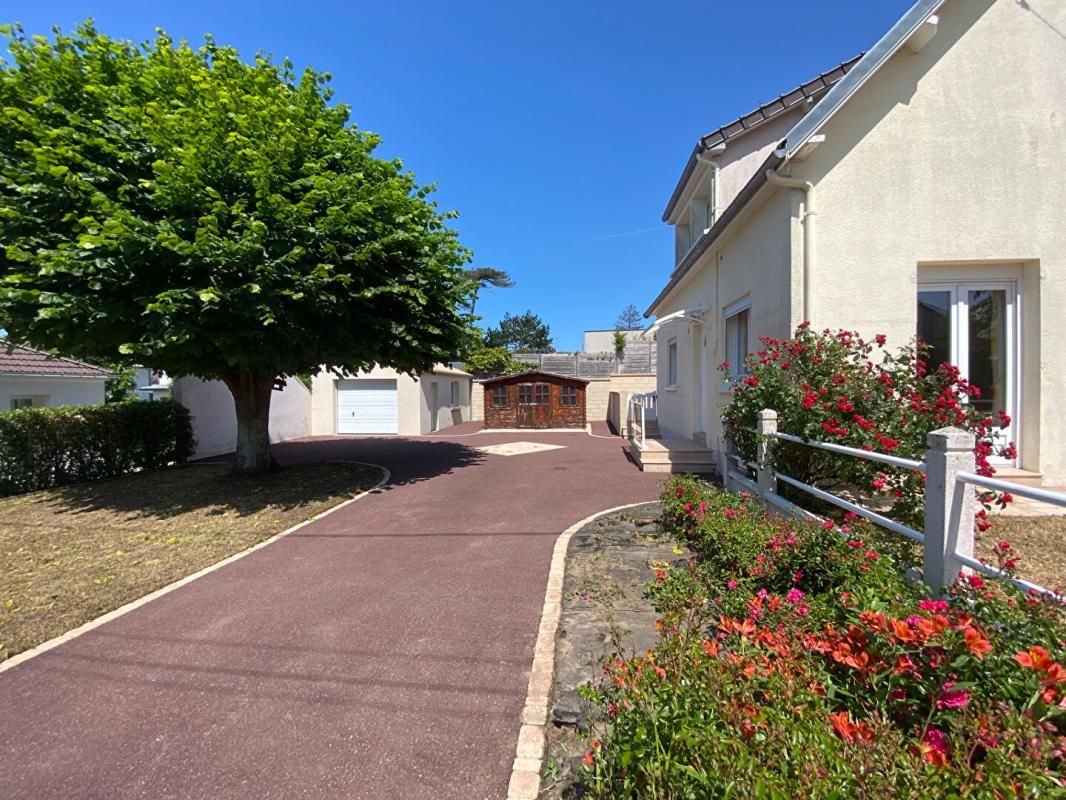 AGON-COUTAINVILLE Très belle Maison individuelle Agon Coutainville 6 pièce(s) 120 m2 2