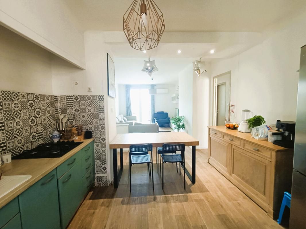 TOULON À VENDRE en exclusivité Bel appartement T3 de 58 m², idéalement situé ! 2