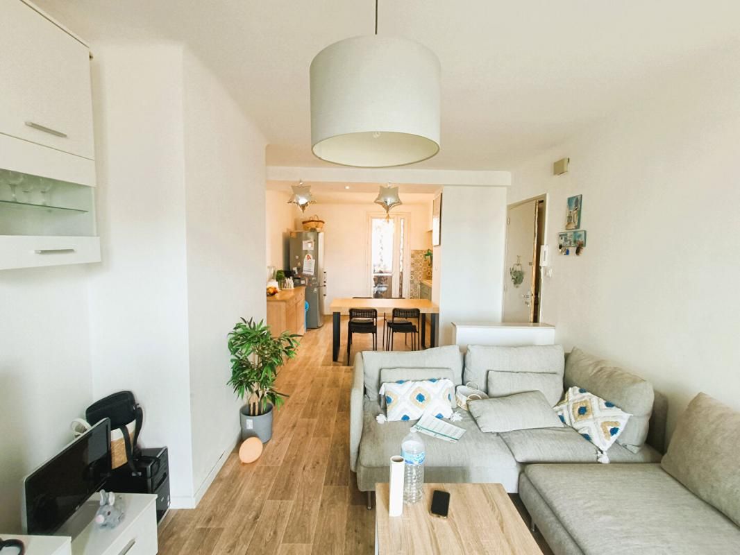 TOULON À VENDRE en exclusivité Bel appartement T3 de 58 m², idéalement situé ! 4