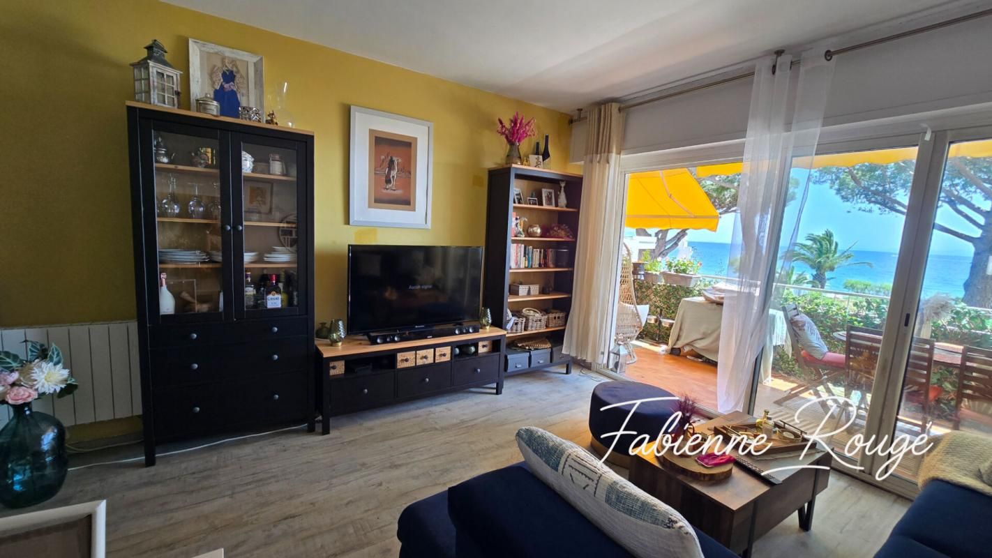 HYERES Hyères (Les Salins) - T3 de 62 m², terrasse, vue mer 180° 3