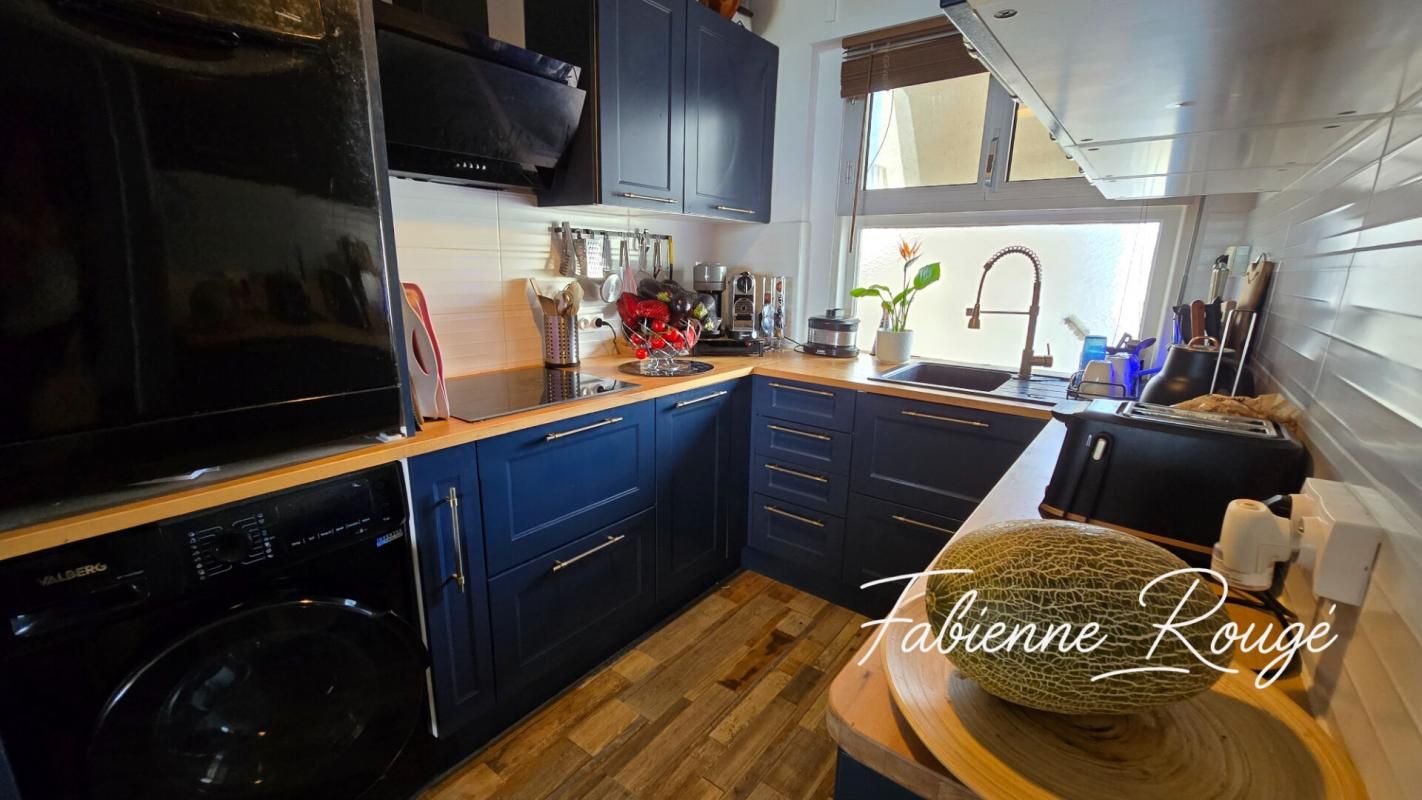HYERES Hyères (Les Salins) - T3 de 62 m², terrasse, vue mer 180° 4