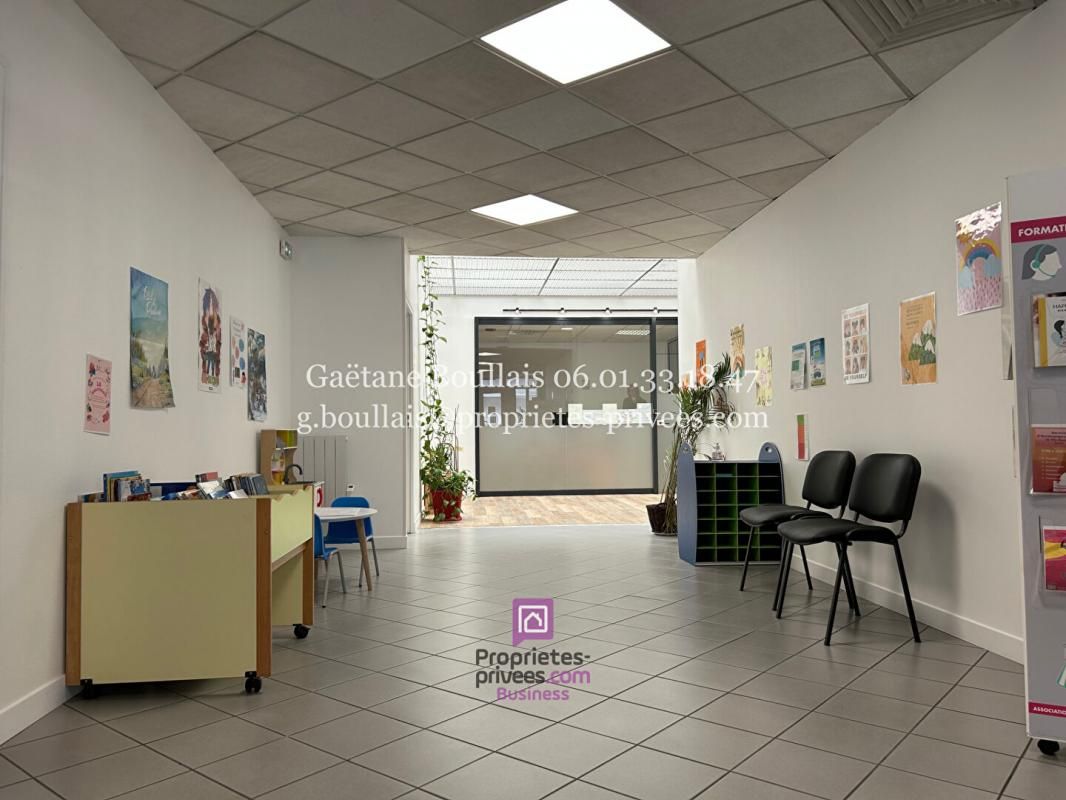 14100 LISIEUX - Immeuble de bureaux 560 m2 - 667.800