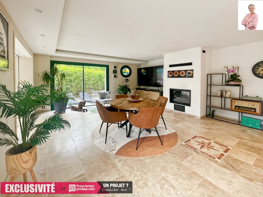 Maison 6 pièce(s) 140 m2 avec piscine proche A8