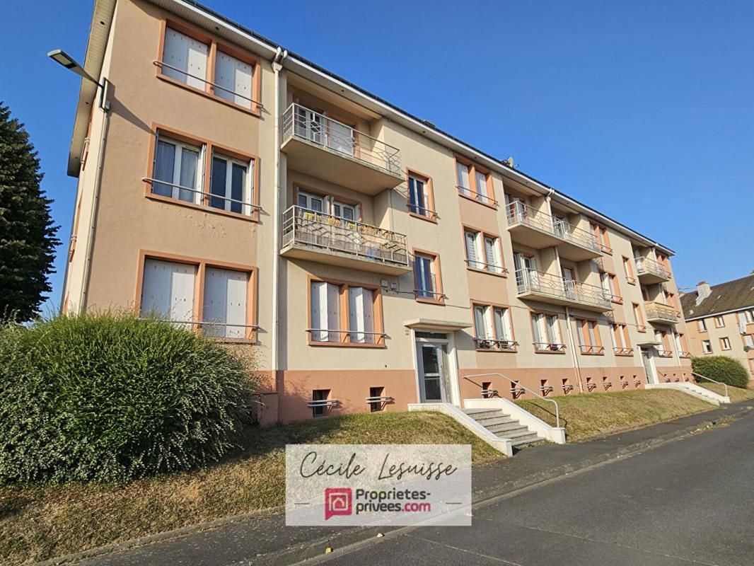 NOTRE-DAME-DE-GRAVENCHON Appartement lumineux 4 pièces 2