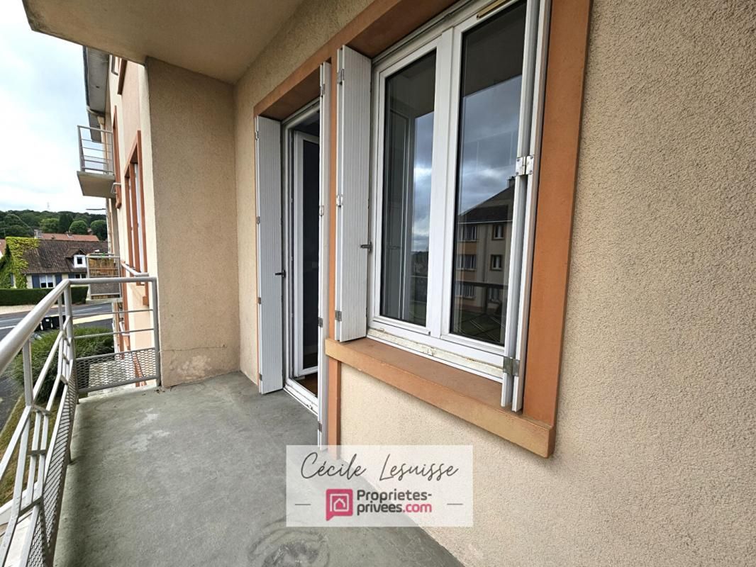 NOTRE-DAME-DE-GRAVENCHON Appartement lumineux 4 pièces 3