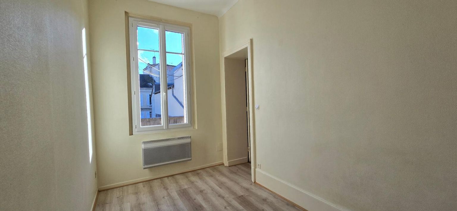 SOISSONS Appartement  2 pièces - 25m2 3