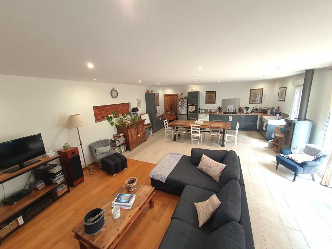 Maison Bourges 7 pièce(s) 182 m2