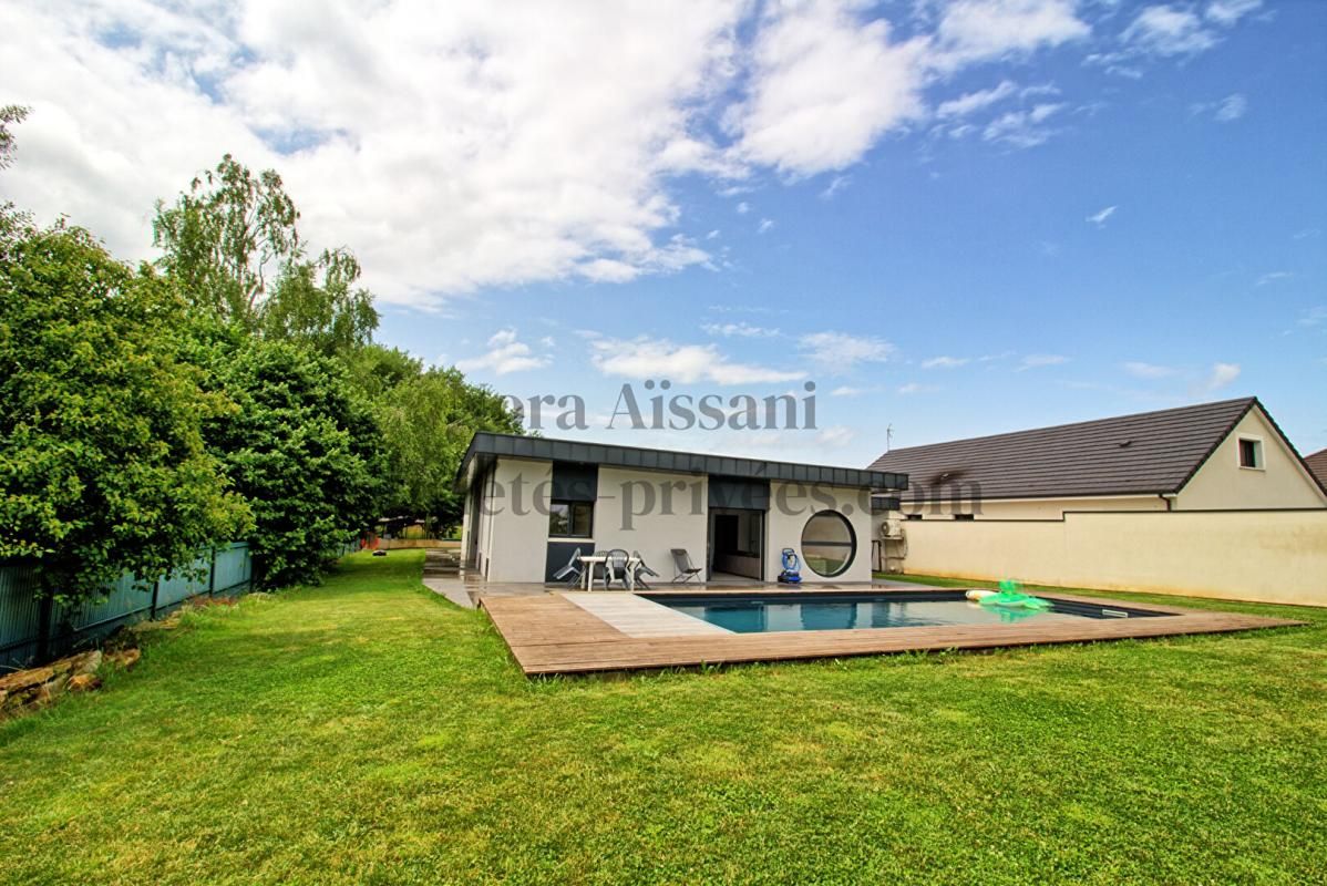 FOUCHERANS Maison contemporaine de plain-pied 4 chambres 3