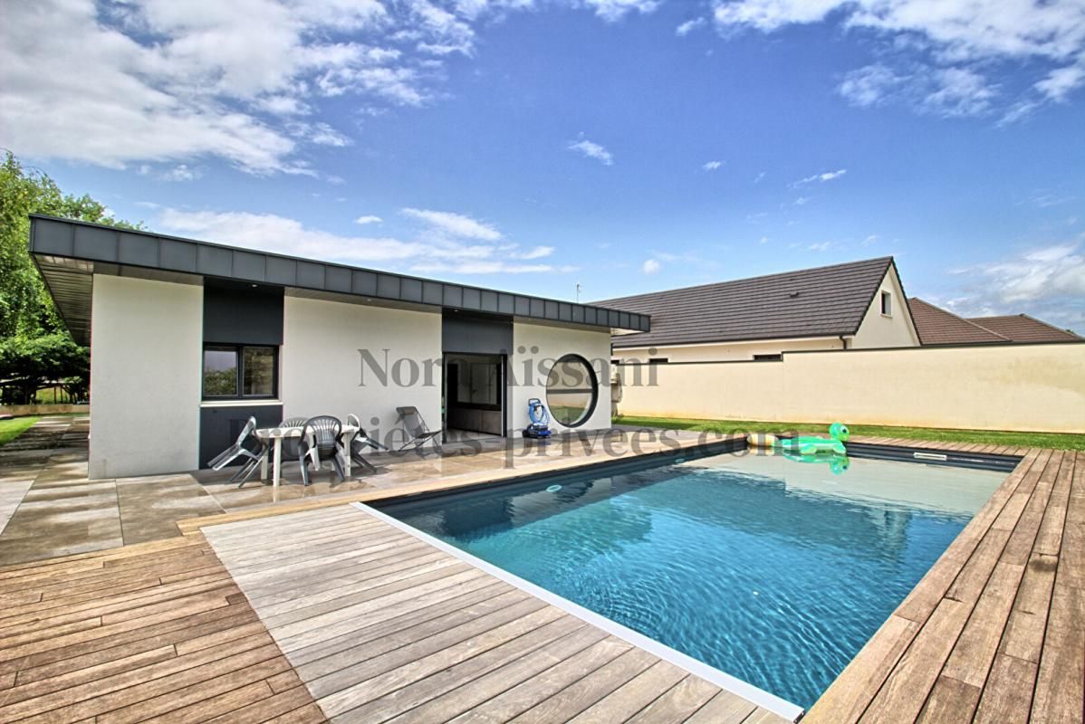 FOUCHERANS Maison contemporaine de plain-pied 4 chambres 4
