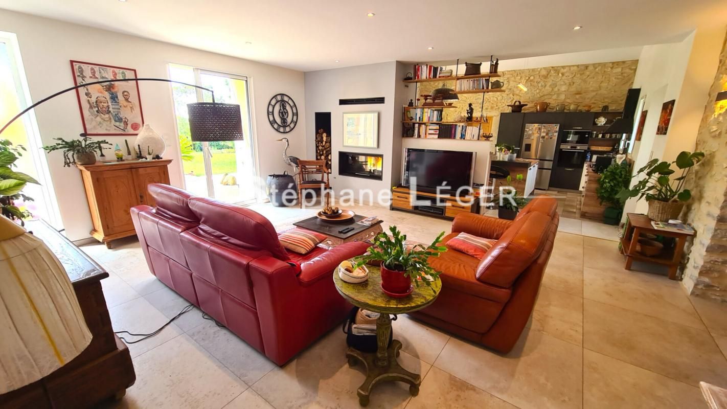 MONTELIMAR Maison Savasse 7 pièce(s) 170 m2 3