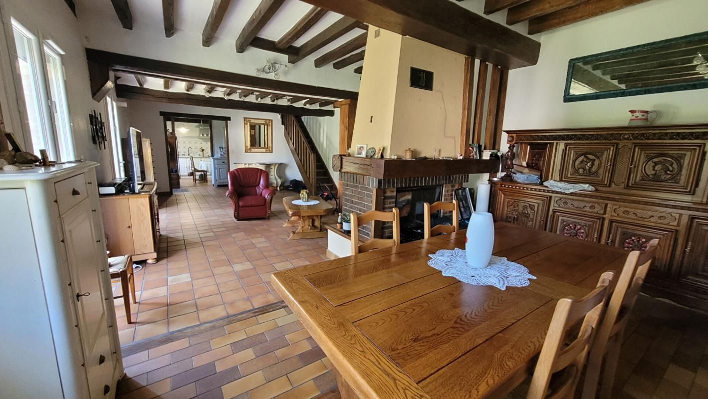 SAINT-GERMAIN-SUR-AVRE Maison St Germain sur Avre 6 pièce(s) - 155.67m2 + 24 M2-5 chambres - Jardin - PRIX 317 200 HAI 4