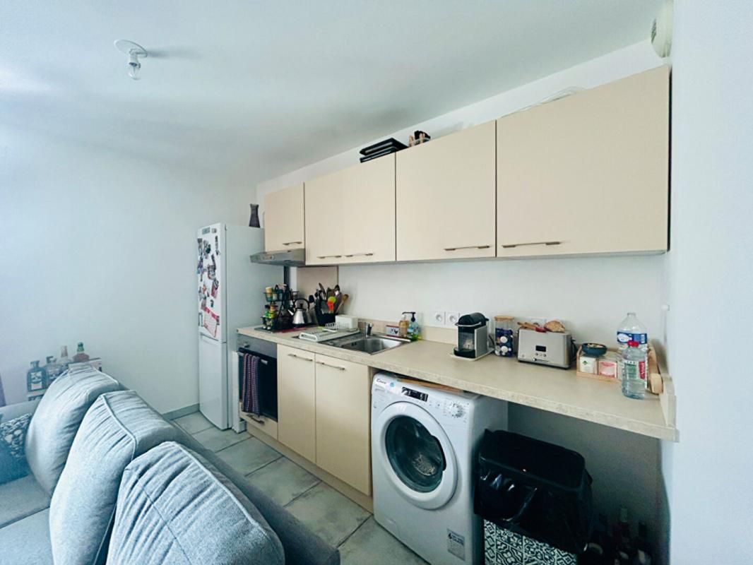 LE LAVANDOU Appartement T2 avec grande terrasse à 800m de la plage ? LE LAVANDOU 4