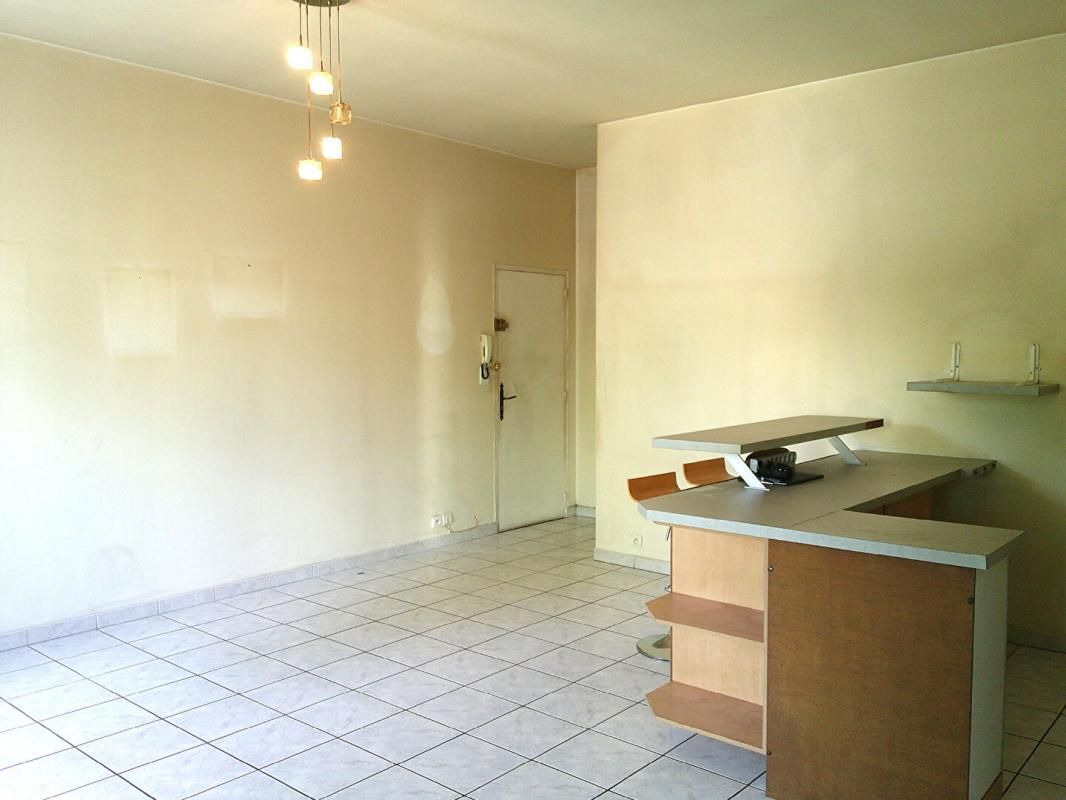 VIDAUBAN Appartement Vidauban centre, 1er étage, 3 pièce(s) 60 m2 3