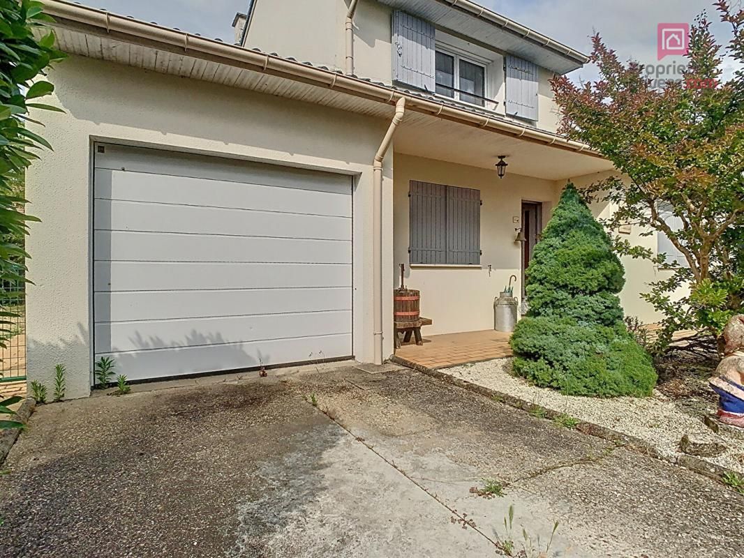 NAINTRE À VENDRE -Maison familiale à Naintré 2