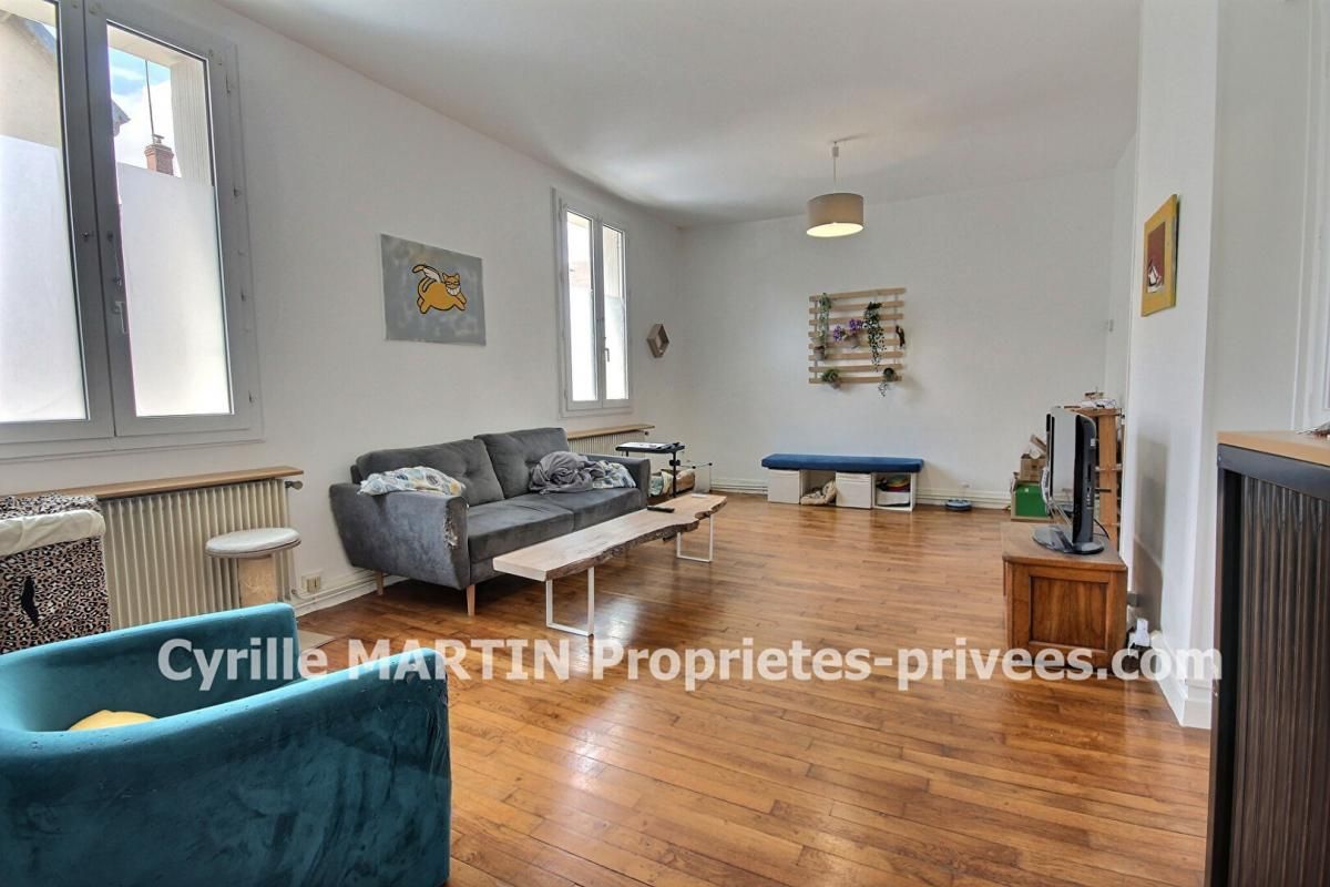 SAINT-JEAN-DE-LA-RUELLE Maison Saint Jean De La Ruelle 3 pièces 80 m2 2