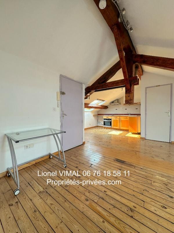 CLERMONT-FERRAND Appartement mansardé 3 pièces avec cave 4