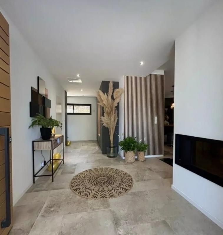 DONZERE MAGNIFIQUE Maison d'architecte 4 Chambres 190 m2 sur Terrain de 3000m2 3