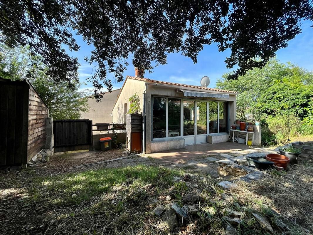CASTELNAU-LE-LEZ jolie petite maison de 75m2 sur terrain arboré 3