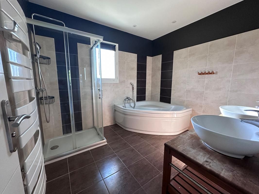 COURNONSEC Maison Cournonsec 5 pièces 95 m2 4