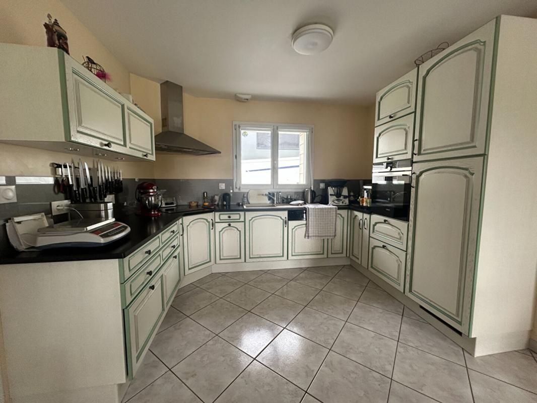 MESANGER Maison 5 pièce(s) 114 m2 2