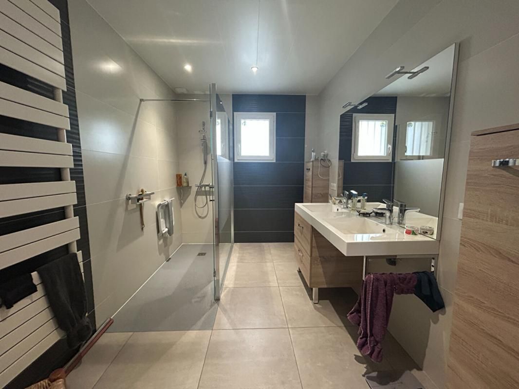 MESANGER Maison 5 pièce(s) 114 m2 4