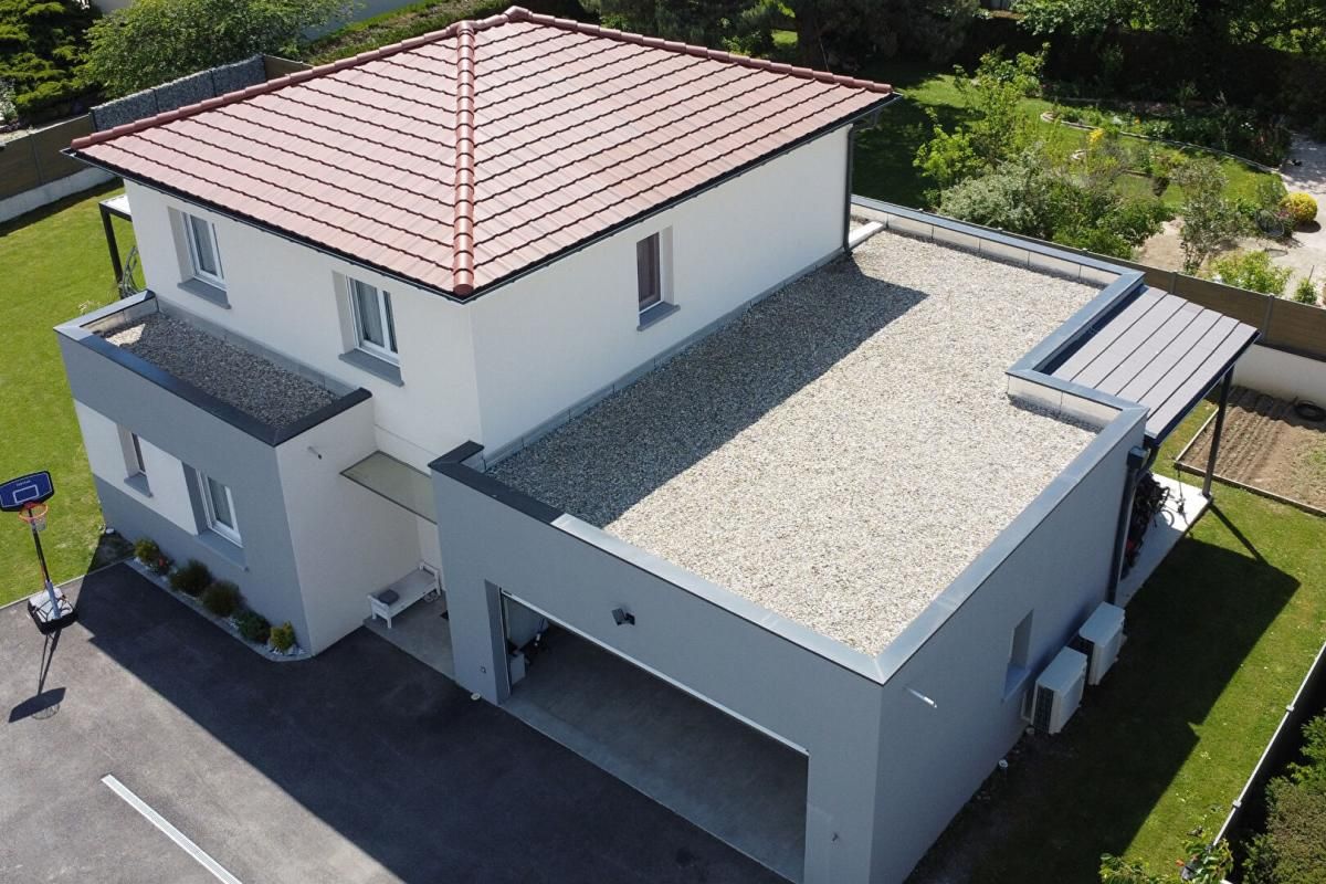 BOURG-EN-BRESSE Maison Bourg En Bresse 5 pièce(s) 149 m2 2