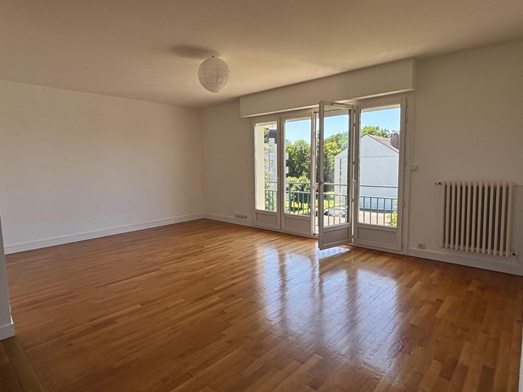 BLOIS Appartement Blois 4 pièce(s) 90.23 m2 1