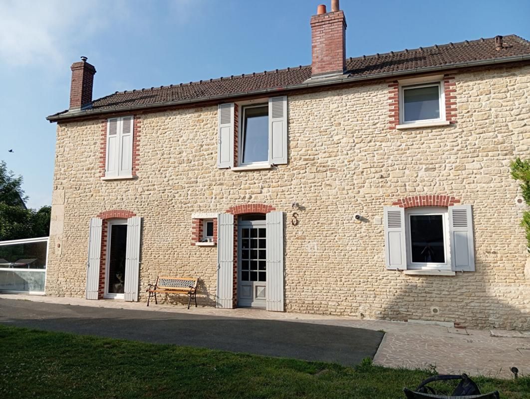Maison + 2 dépendances