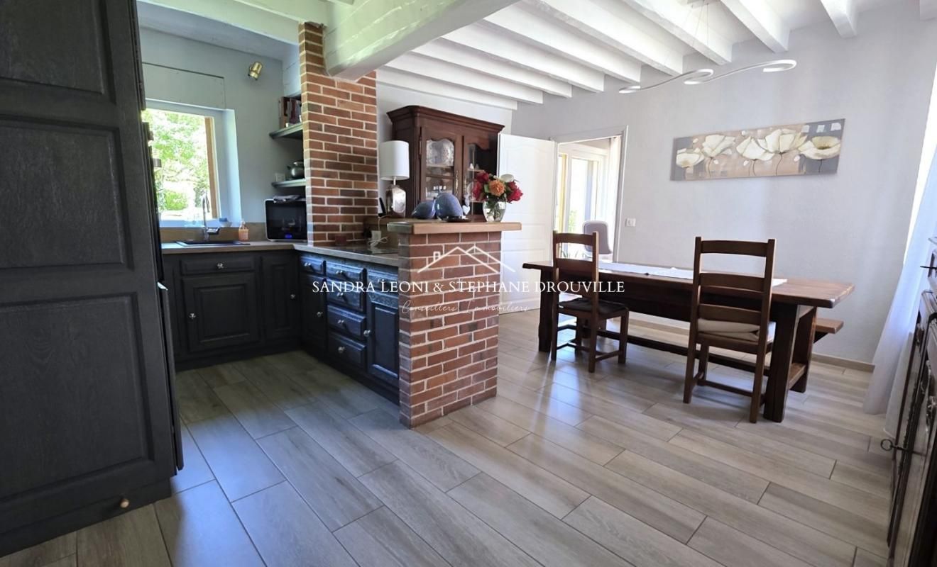 JOUY PROCHE JOUY - MAINTENON MAGNIFIQUE LONGÈRE DE 228 m2, 9 pièces 4