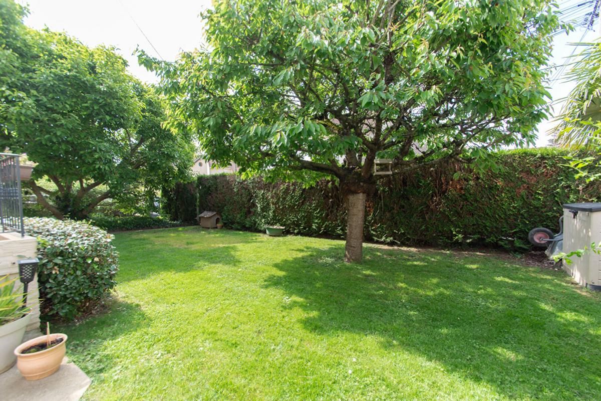 BRETIGNY-SUR-ORGE Maison Bretigny Sur Orge 6 pièce(s) 110 m2 2