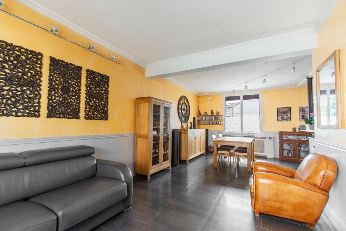 BRETIGNY-SUR-ORGE Maison Bretigny Sur Orge 6 pièce(s) 110 m2 4