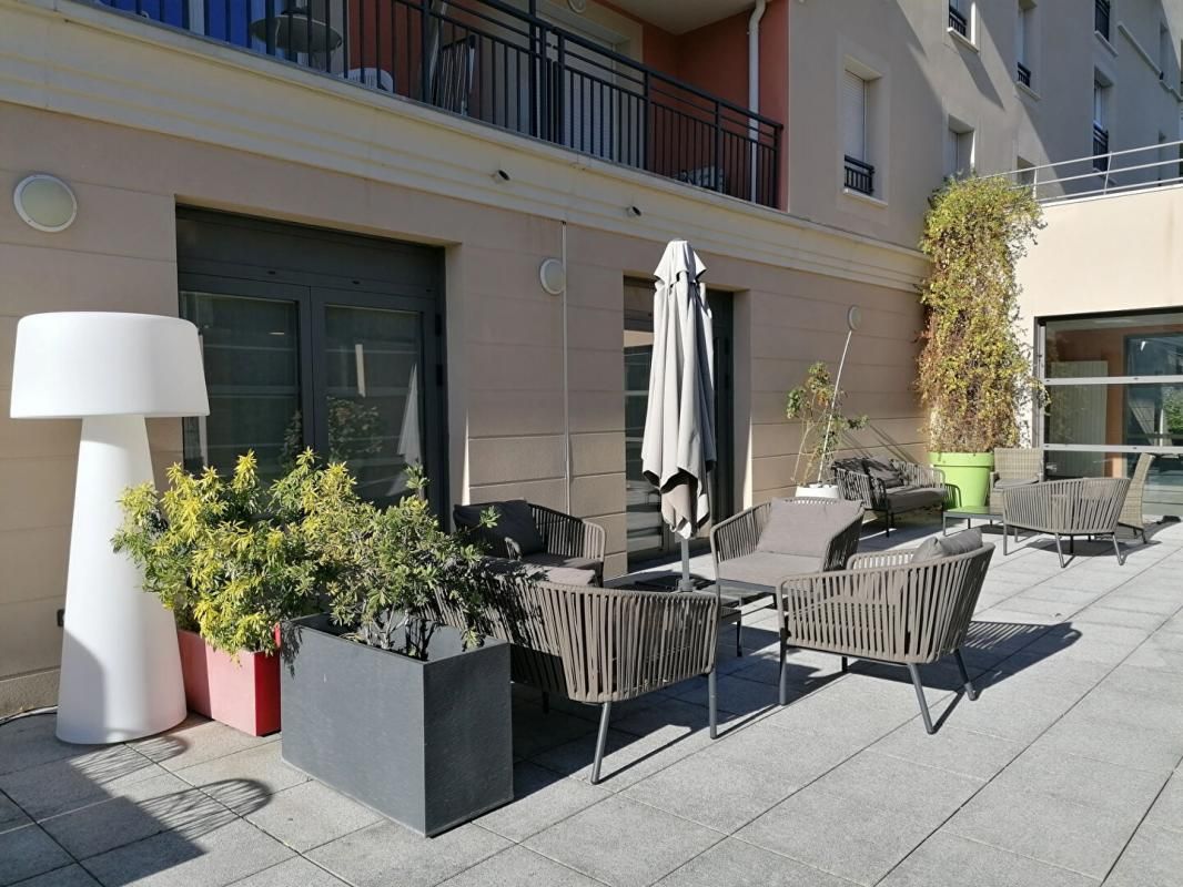 CAVAILLON Cavaillon - Appartement en résidence gérée -2 pièces 45 m² -147 350 Euros - 2