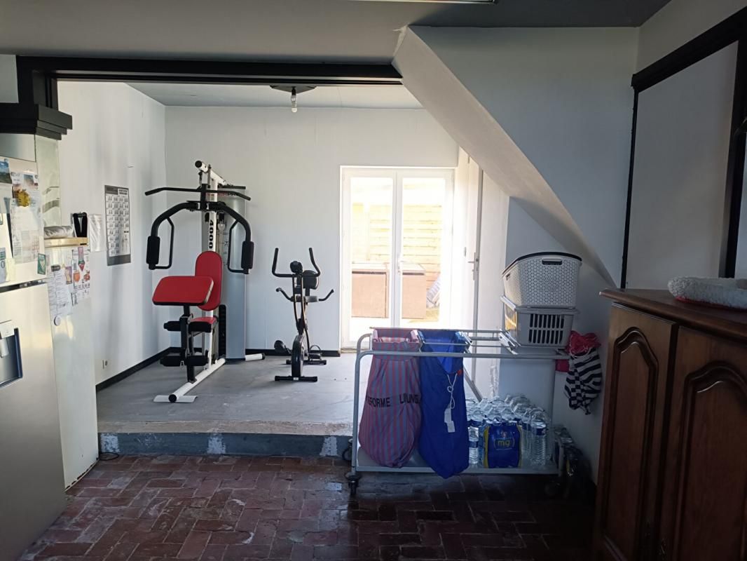 BRAY Maison 6 pièce(s) 250 m2 avec grand jardin 4