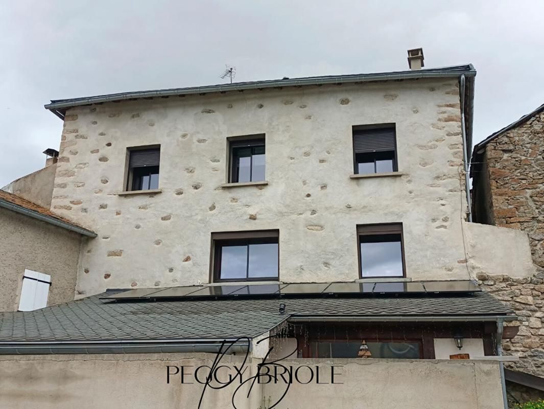LA LLAGONNE Maison La Llagonne 9 pièce(s) 154 m2 1