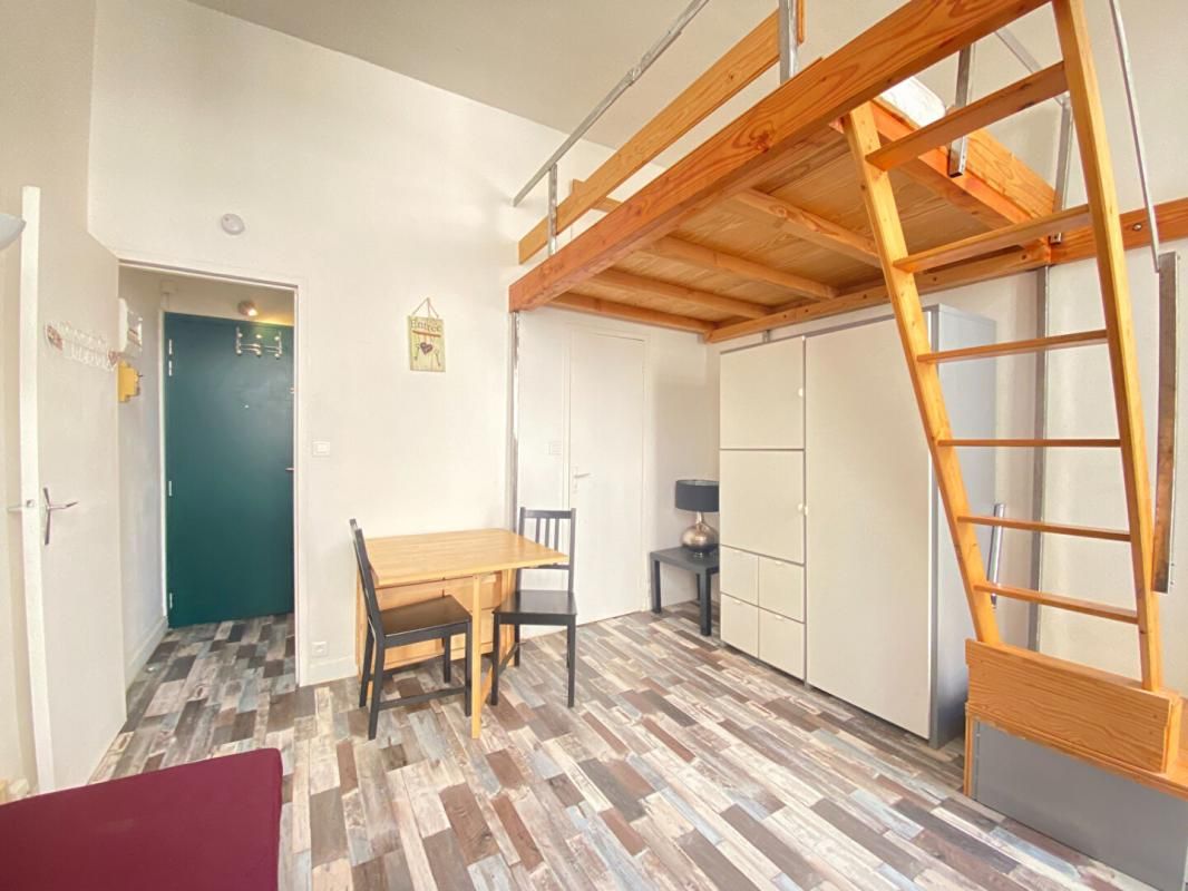 BORDEAUX Appartement 1 pièce(s) 15.67 m2 2