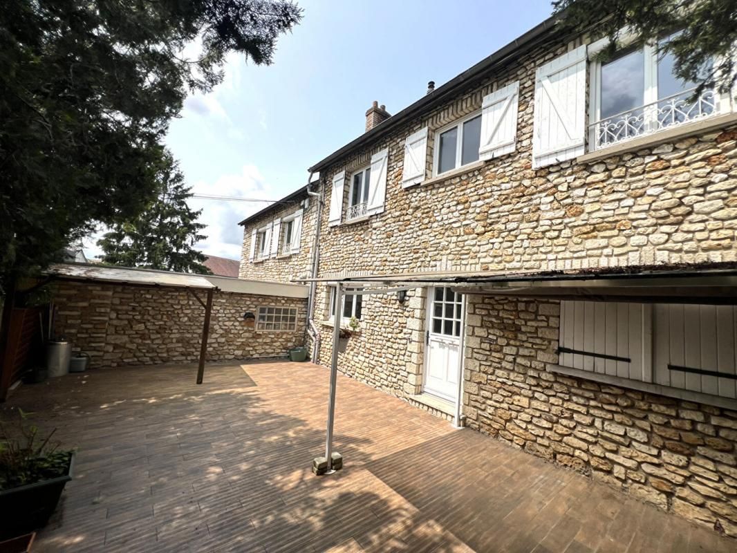 PLAISIR Maison à Plaisir (Yvelines) - 5 pièces 3 chambres 1