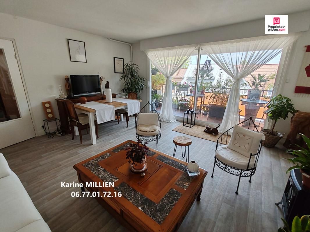 DREUX DREUX 28100 Appartement au 3ème étage avec ascenseur - 2/3 chambres - Balcon - Box fermé - Cave - 191 000 HAI 2