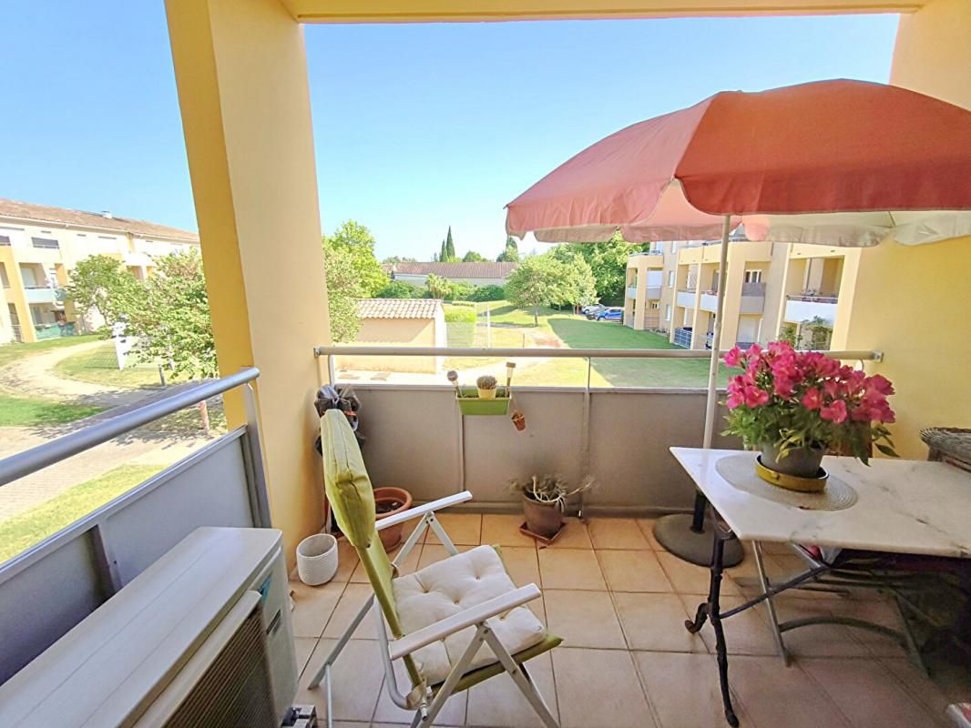 MONTEUX IDEAL INVESTISSEUR: T2 DANS RESIDENCE SECURISEE PROCHE DU CENTRE 1