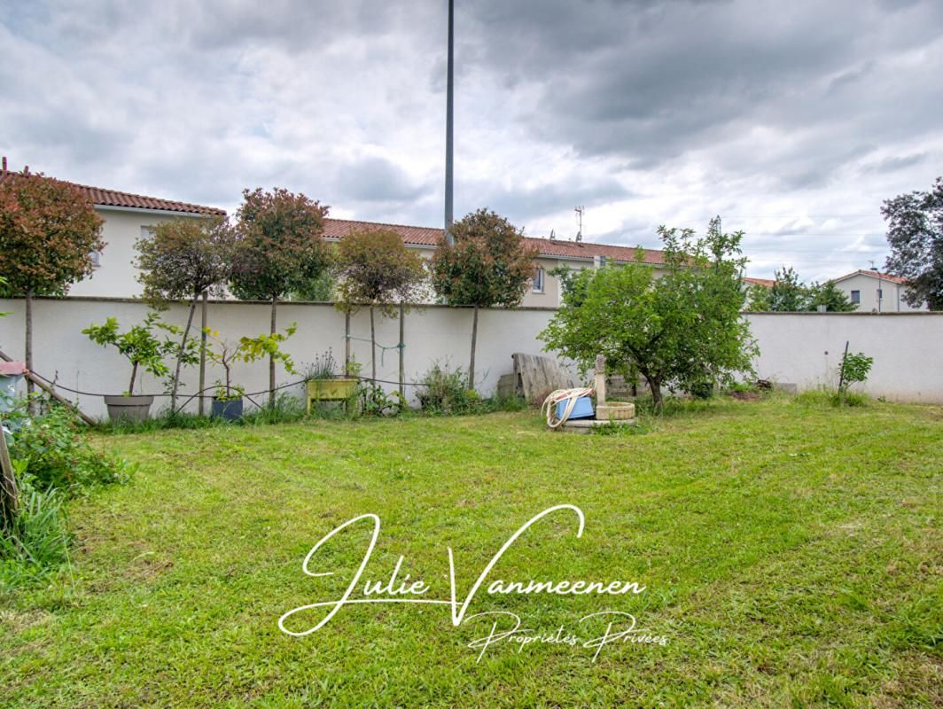 LA SALVETAT-SAINT-GILLES Maison La Salvetat Saint Gilles 5 pièce(s) 104 m2 2