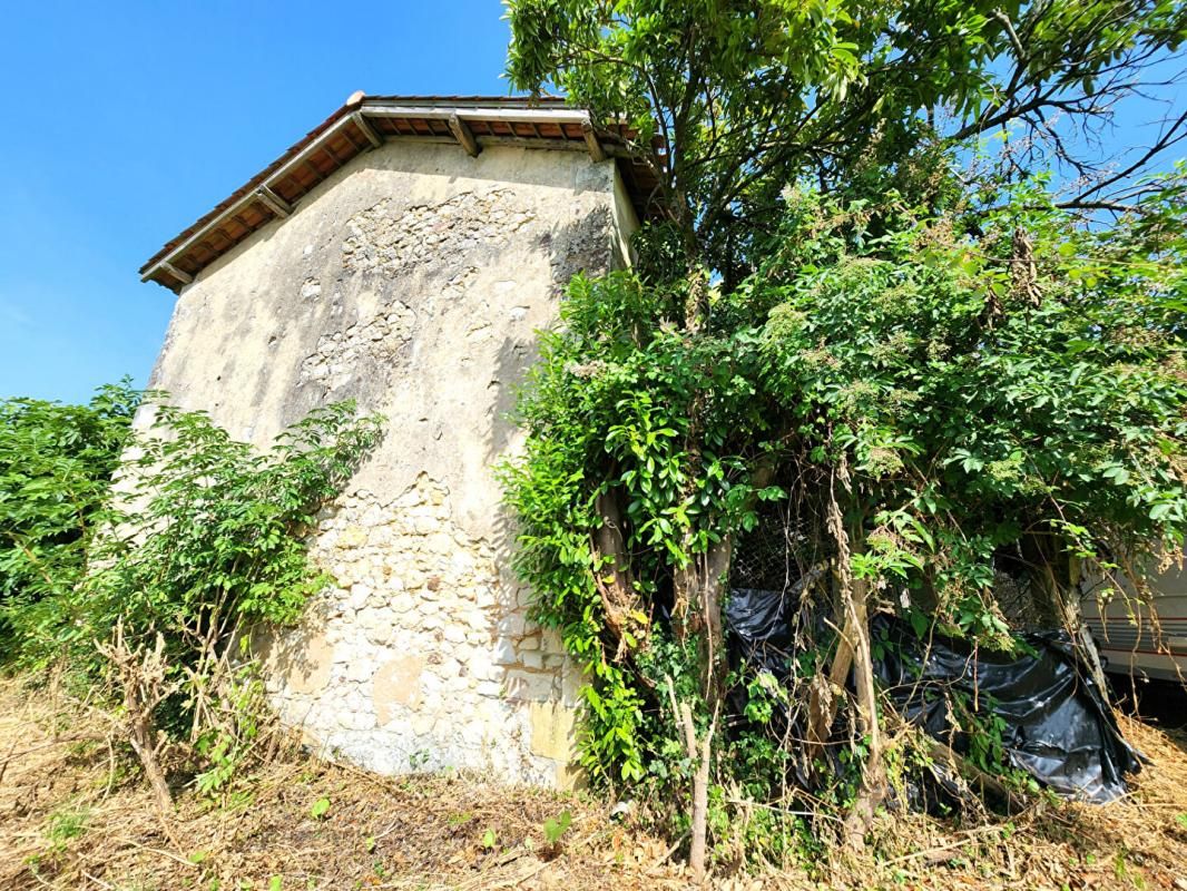 MONTFORT-EN-CHALOSSE MONTFORT EN CHALOSSE - Grange 150m² - TERRAIN 2900m² 2