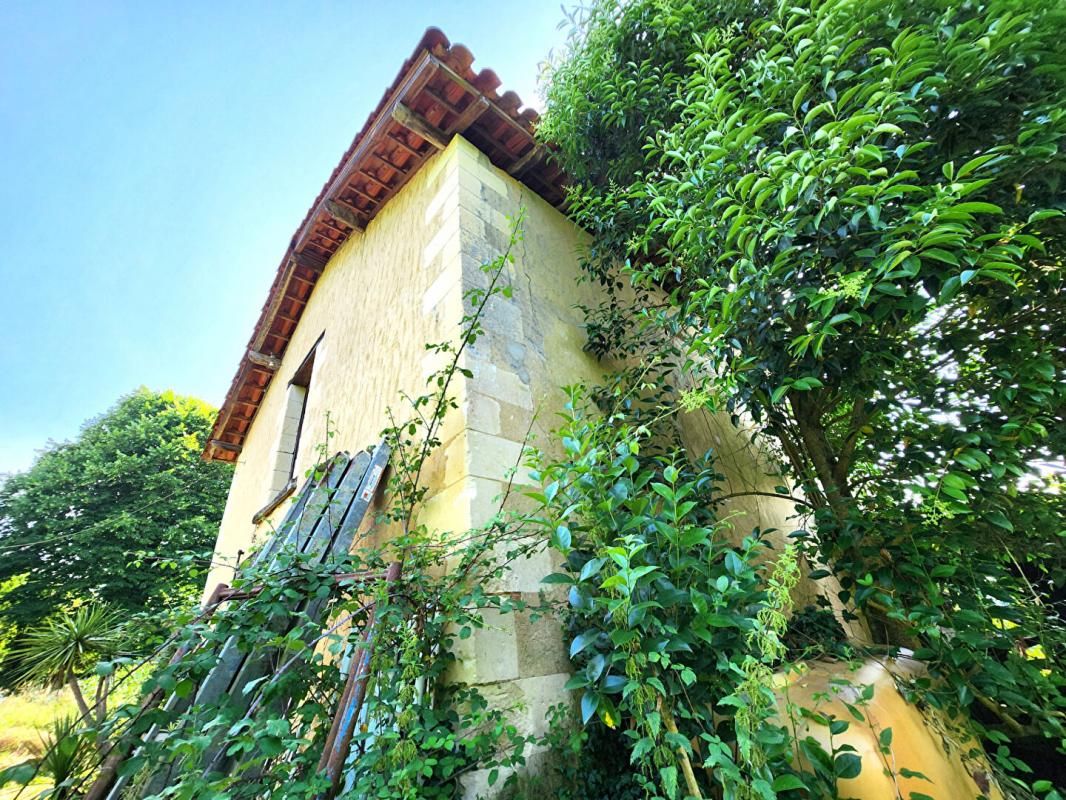 MONTFORT-EN-CHALOSSE MONTFORT EN CHALOSSE - Grange 150m² - TERRAIN 2900m² 3
