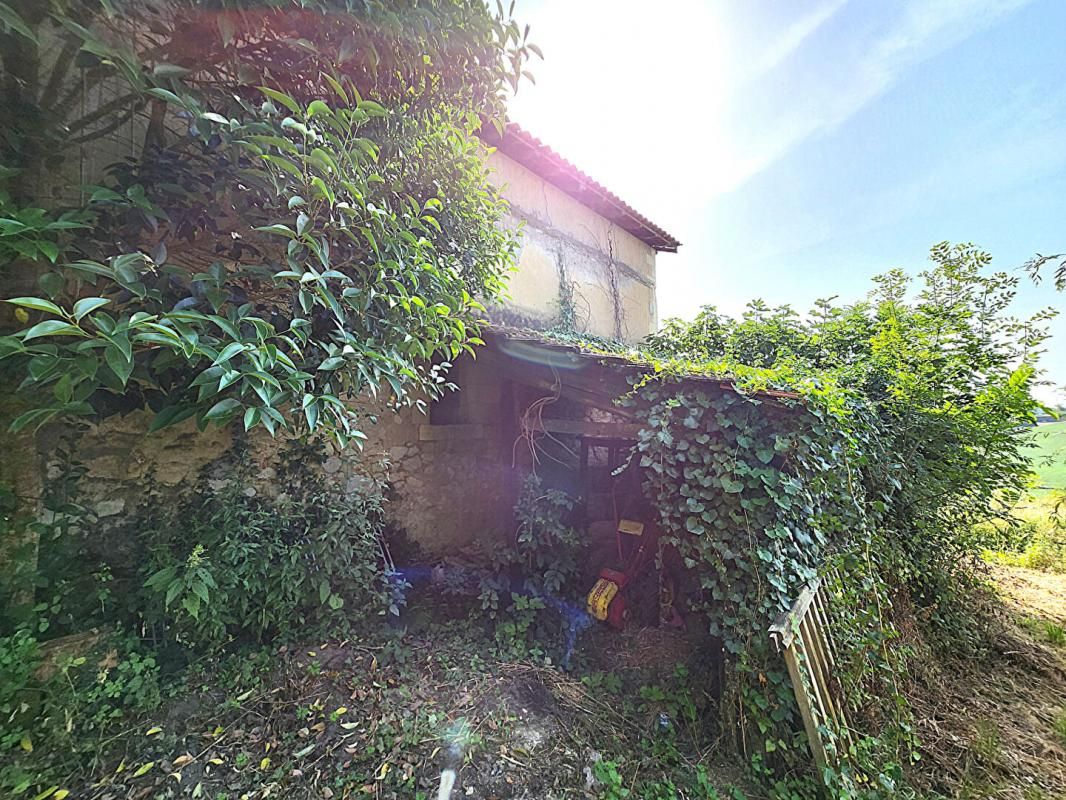 MONTFORT-EN-CHALOSSE MONTFORT EN CHALOSSE - Grange 150m² - TERRAIN 2900m² 4